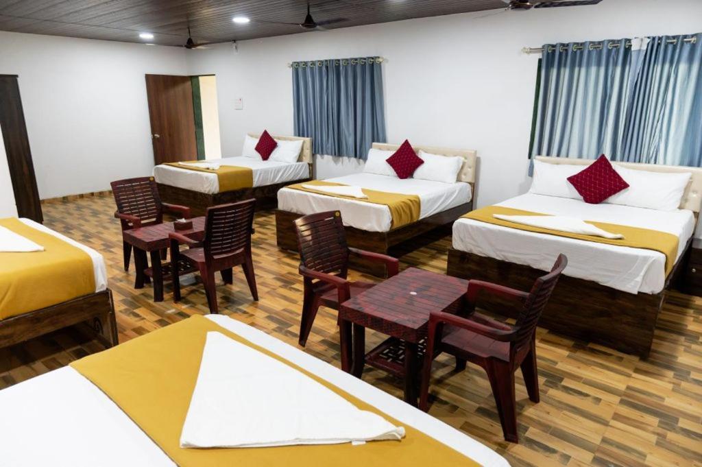 Mangozzz Magical World Hotel Panvel Kültér fotó